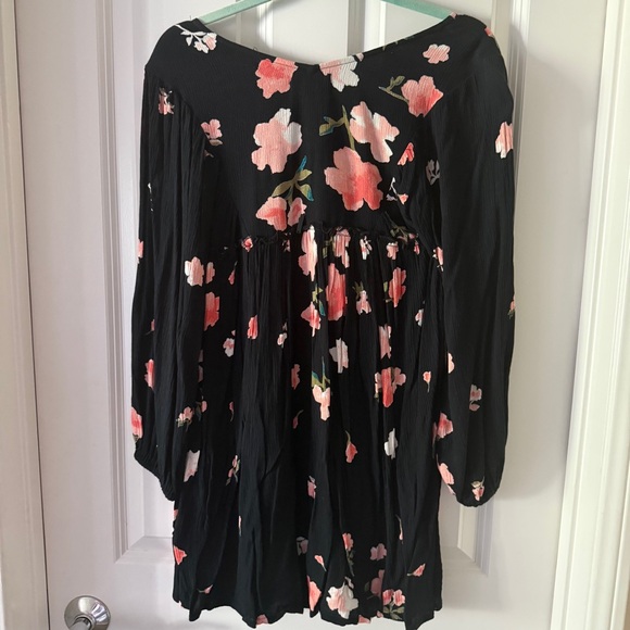 Billabong Black Floral Mini Dress - Picture 8 of 12